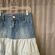 Load image into Gallery viewer, Just A Girl SIZE 7 Skirt
