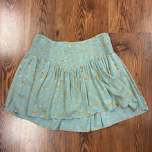Load image into Gallery viewer, Urban Outfitters SIZE S Women's Skort
