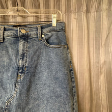 Load image into Gallery viewer, Banana Republic SIZE 6 Women's Skirt
