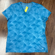 Load image into Gallery viewer, Arctic Cool SIZE XL Women's Athletic Top

