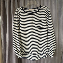 Load image into Gallery viewer, loft SIZE XS Women's Shirt
