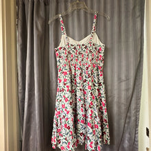 Load image into Gallery viewer, Old Navy SIZE M Women's Dress

