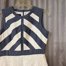 Load image into Gallery viewer, Ivy + Blu SIZE 2 Women's Dress
