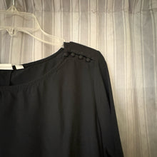 Load image into Gallery viewer, GAP SIZE XL Women's Shirt
