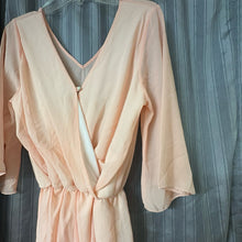 Load image into Gallery viewer, Tea n Rose SIZE M Women's Romper
