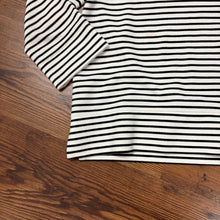 Load image into Gallery viewer, Lou &amp; Grey SIZE S Women&#39;s Shirt
