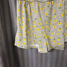 Load image into Gallery viewer, Old Navy SIZE XL Romper
