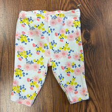 Load image into Gallery viewer, Simple Joys SIZE Newborn Pants
