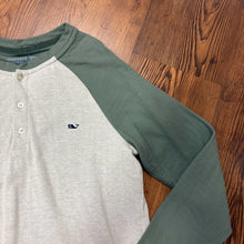 Load image into Gallery viewer, Vineyard Vines SIZE XS Men's Shirt
