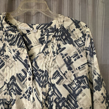 Load image into Gallery viewer, Notations SIZE M Women's Shirt
