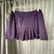 Load image into Gallery viewer, Nike SIZE L Women's Skort
