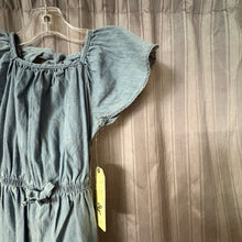 Load image into Gallery viewer, One Step Ahead SIZE 4T Romper
