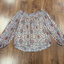 Load image into Gallery viewer, Daytrip SIZE S Women&#39;s Shirt
