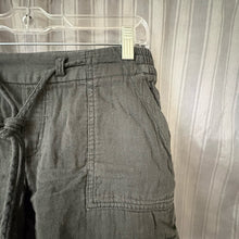 Load image into Gallery viewer, Old Navy SIZE S Women's Shorts
