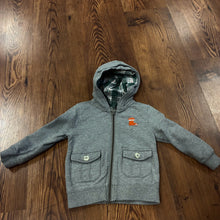 Load image into Gallery viewer, Carter's SIZE 18 Months Sweatshirt Boy's
