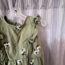 Load image into Gallery viewer, Old Navy SIZE 3-6 Mos Onesie
