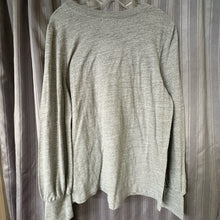 Load image into Gallery viewer, Treasure &amp; Bond SIZE XL Women's Shirt
