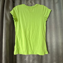 Load image into Gallery viewer, Disney SIZE M Shirt
