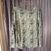 Load image into Gallery viewer, Thyme and Honey SIZE XL Women's Shirt
