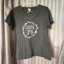 Load image into Gallery viewer, Elly and Grace SIZE M Women's Shirt
