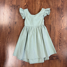 Load image into Gallery viewer, SIZE 5T Dress Girl&#39;s
