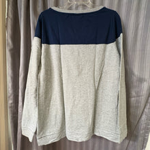 Load image into Gallery viewer, Nike SIZE L Women's Shirt
