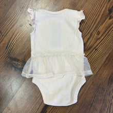 Load image into Gallery viewer, Carter's SIZE 3 Months Onesie
