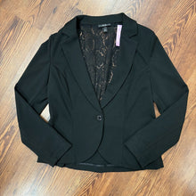 Load image into Gallery viewer, AGB SIZE 8 Women&#39;s Blazer
