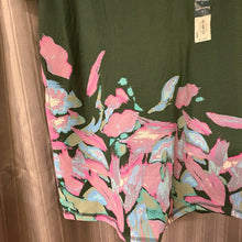 Load image into Gallery viewer, Tek Gear SIZE M Women's Athletic Top
