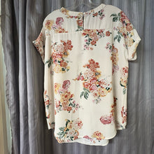 Load image into Gallery viewer, Buffalo SIZE M Women's Shirt
