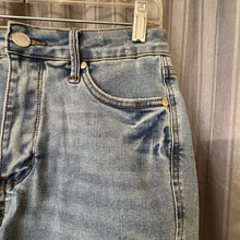 Load image into Gallery viewer, Judy Blue SIZE M Women's Shorts
