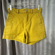 Load image into Gallery viewer, Everlane SIZE 2 Women's Shorts
