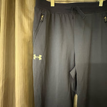 Load image into Gallery viewer, Under Armour SIZE XL Sweatpants Boy's
