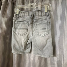 Load image into Gallery viewer, The Children's Place SIZE 3T Shorts Boy's
