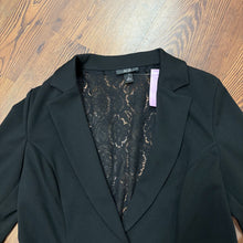 Load image into Gallery viewer, AGB SIZE 8 Women&#39;s Blazer
