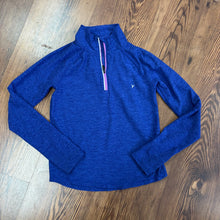 Load image into Gallery viewer, Old Navy Active SIZE M Shirt
