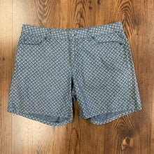 Load image into Gallery viewer, loft SIZE 6 Women&#39;s Shorts
