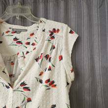 Load image into Gallery viewer, Daniel Rainn SIZE M Women's Shirt
