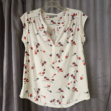Load image into Gallery viewer, Daniel Rainn SIZE M Women's Shirt
