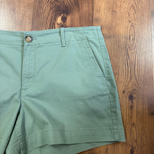 Load image into Gallery viewer, loft SIZE 12 Women&#39;s Shorts
