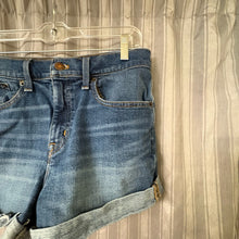 Load image into Gallery viewer, J. Crew SIZE 6 Women's Shorts
