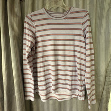 Load image into Gallery viewer, American Eagle SIZE S Junior's Top
