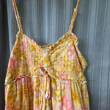 Load image into Gallery viewer, American Eagle SIZE S Junior's Tank

