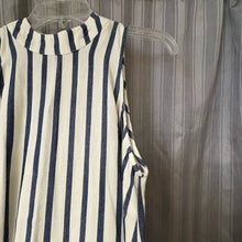 Load image into Gallery viewer, En Creme SIZE S Women's Dress

