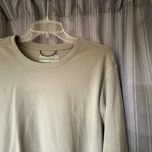 Load image into Gallery viewer, Avalanche Wear SIZE L Men's Shirt
