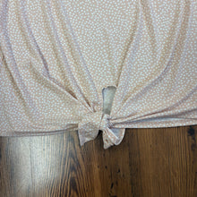 Load image into Gallery viewer, Adrianna Papell SIZE M Women&#39;s Shirt

