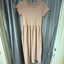 Load image into Gallery viewer, Universal Thread SIZE XS Women's Dress
