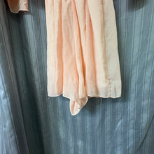 Load image into Gallery viewer, Tea n Rose SIZE M Women's Romper
