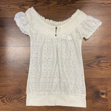 Load image into Gallery viewer, Lucky Brand SIZE S Women&#39;s Shirt
