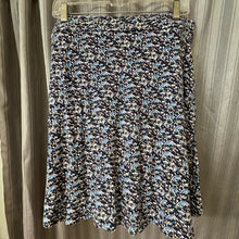 Load image into Gallery viewer, a pea in the pod SIZE S Maternity Skirt

